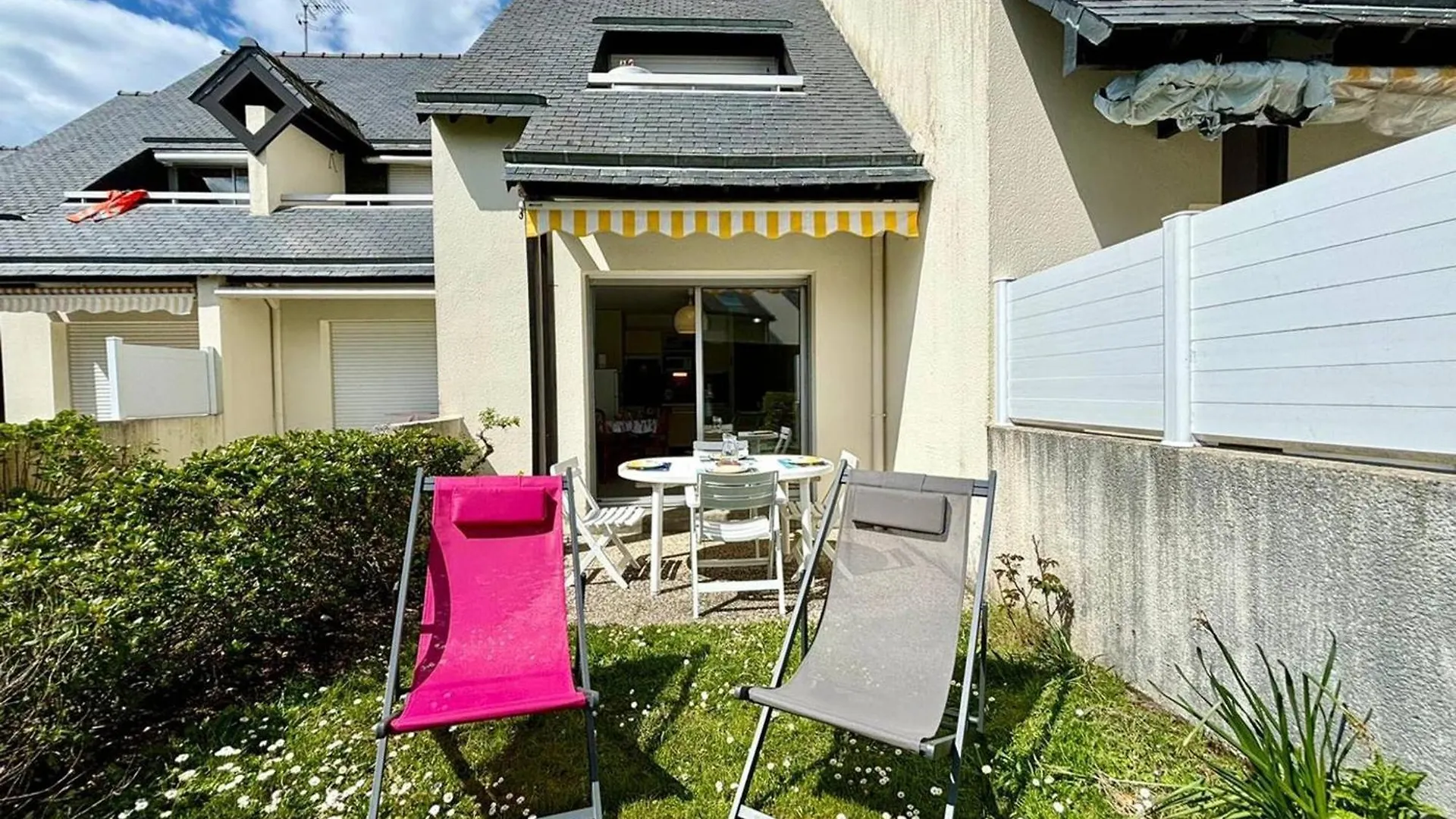 Carnac : Appartement T2 Avec Terrasse - 4 Personnes - Animaux Acceptes - Fr-1-377-15